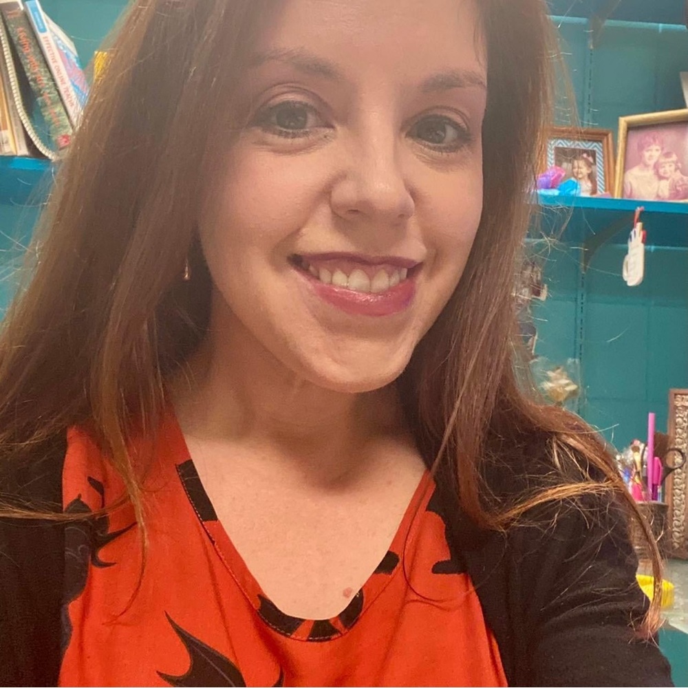 Meet your Posher, Cecily
